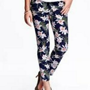 Old Navy Pixie Pant Size 0